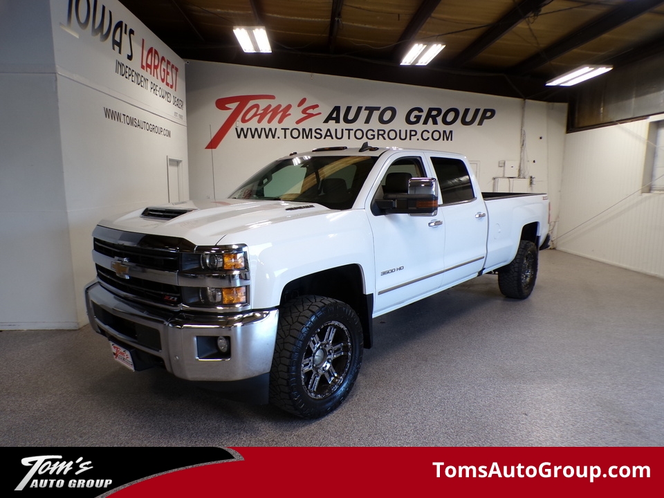 chevrolet silverado 3500hd 2018 1GC4K0CY2JF234765 image chevrolet silverado 3500hd 2018 1GC4K0CY2JF234765 image